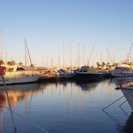 Nuit Insolite Botel Le Barcarès